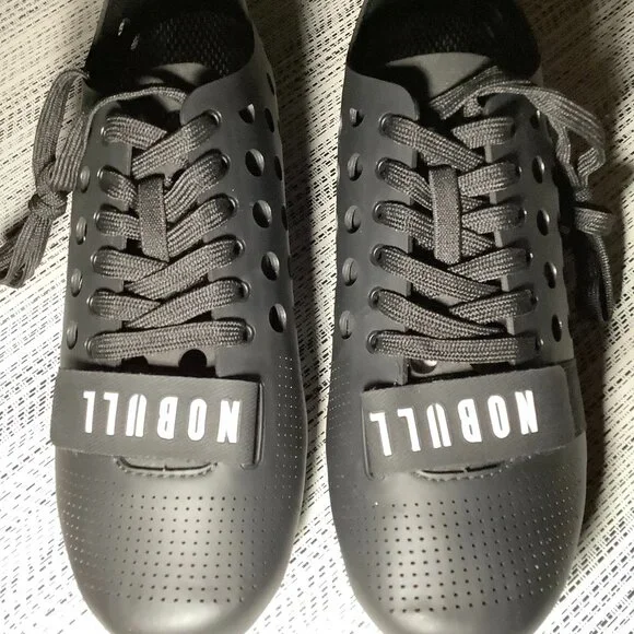 NOBULL NWOT Trainer Shoes Black Perforated Cross Training Gym Shoes - Picture 1 of 4